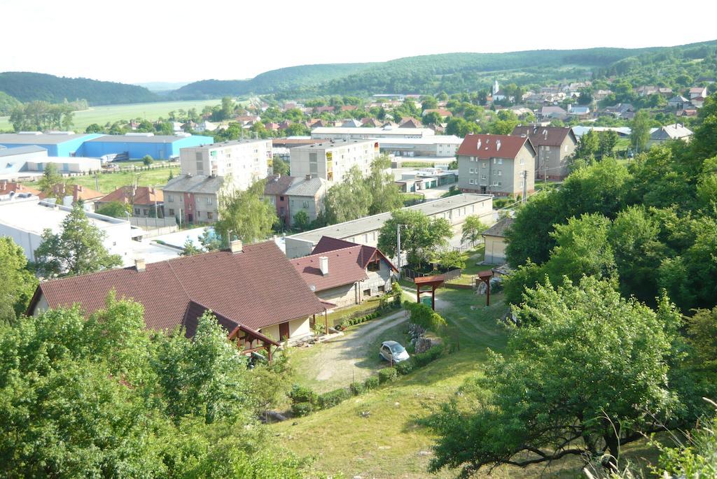 Penzión Skalná ruža - Kövirózsa panzió Gömörhorka Kültér fotó
